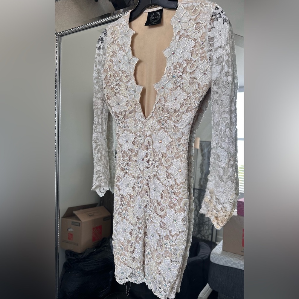 Elegant White Lace Dress
